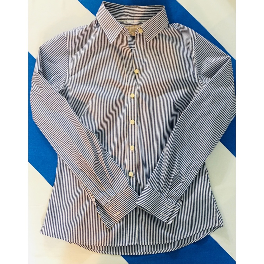 BANANA REPUBLIC BUTTON UP SHIRT